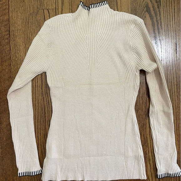 Bloggerlove Cream Sweater Tunic Black Trim, Size Medium, NWT - Picture 5 of 9